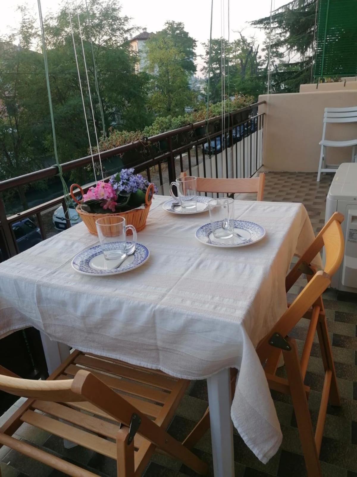 Eva 's Flat With Large Sunny Balcony And Lagoon View Apartamento *